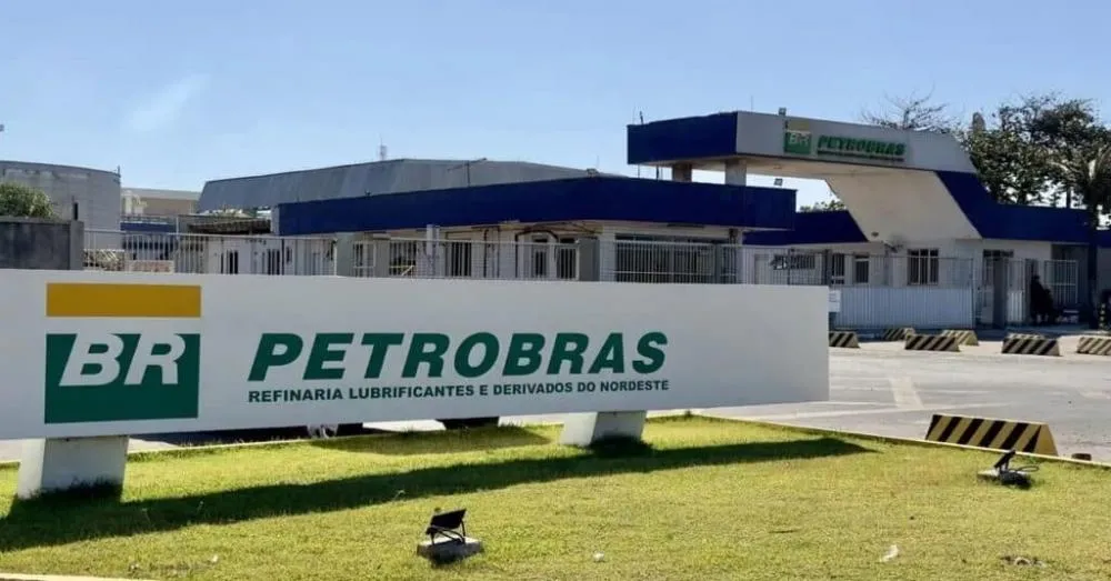  Petrobras aumenta gasolina e gás de cozinha: Veja o novo preço