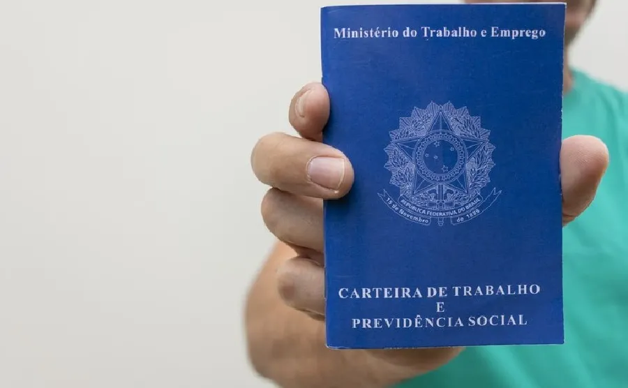 Governo propõe salário mínimo de R$ 1.502 em 2025