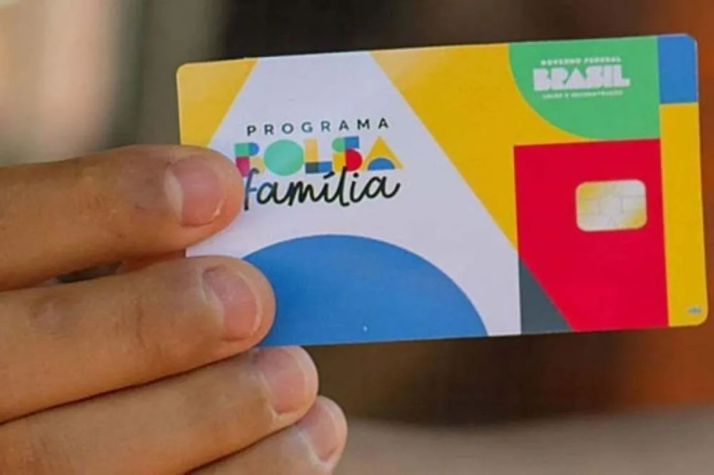 Governo Federal anuncia calendário de pagamentos do Bolsa Família para setembro e beneficiários podem receber ate R$ 900