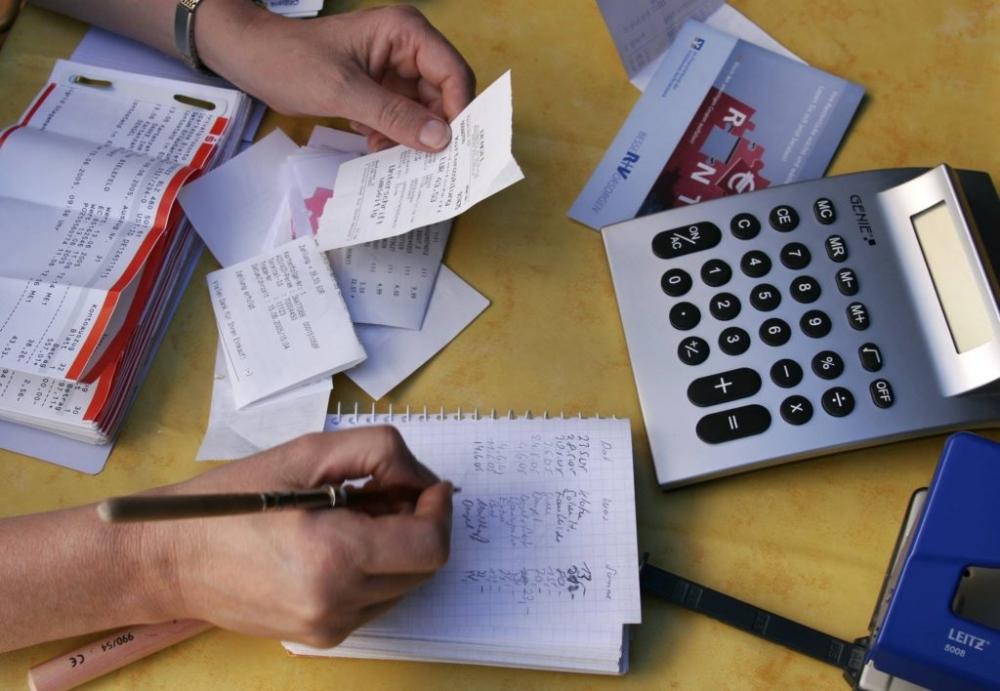É melhor Pagar o IPTU e IPVA à vista ou parcelado?