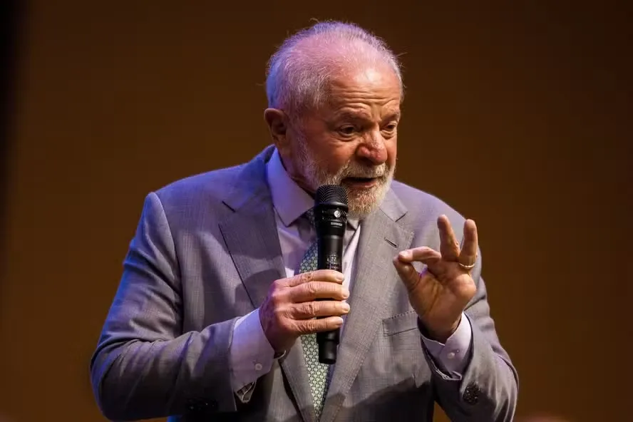 Lula diz que preço do ovo é 'absurdo' e vai conversar com empresários