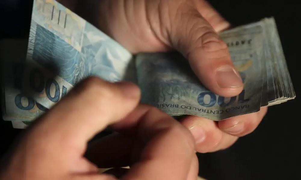 Governo sinaliza antecipação do pagamento do 13º salário do INSS para 2024