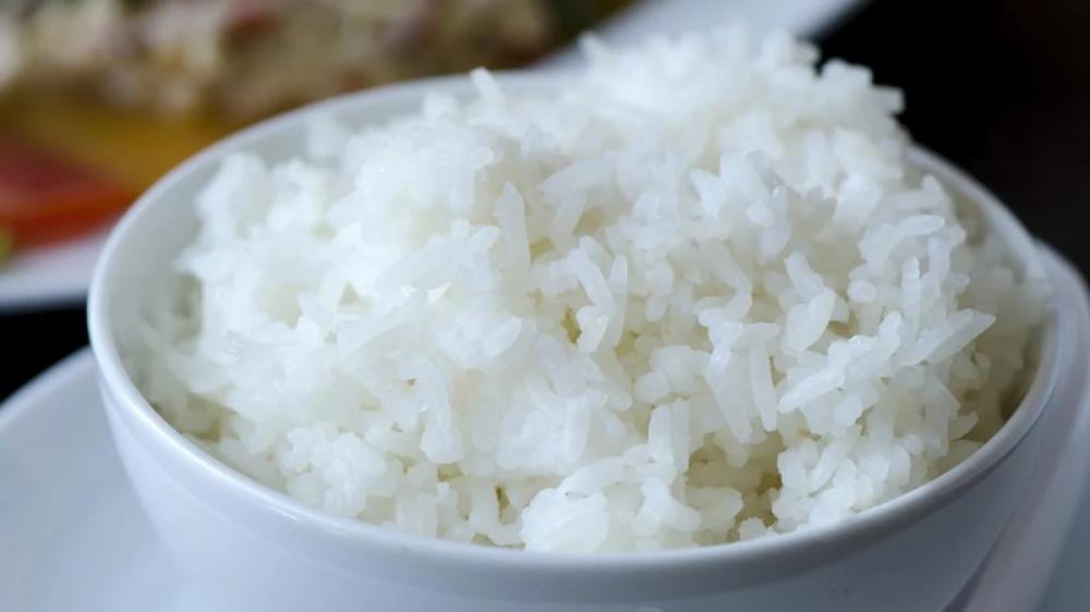 Preço do arroz deve cair cerca de 20% nas próximas semanas; veja o novo valor