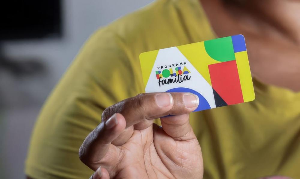 Governo divulga público prioritário para receber o Bolsa Família