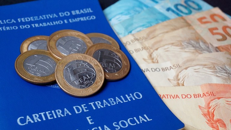 Entenda como é feito o cálculo dos benefícios e reajustes no INSS