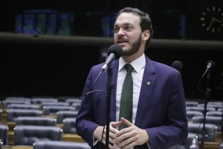Ex-deputado é preso suspeito de receber R$ 2 milhões de facção para facilitar fuga de presos 