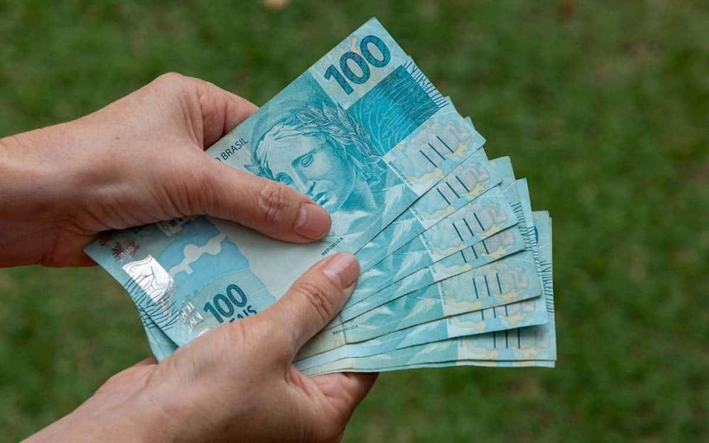 Governo dará um bônus de R$ 540 para quem está desempregado; veja como conseguir