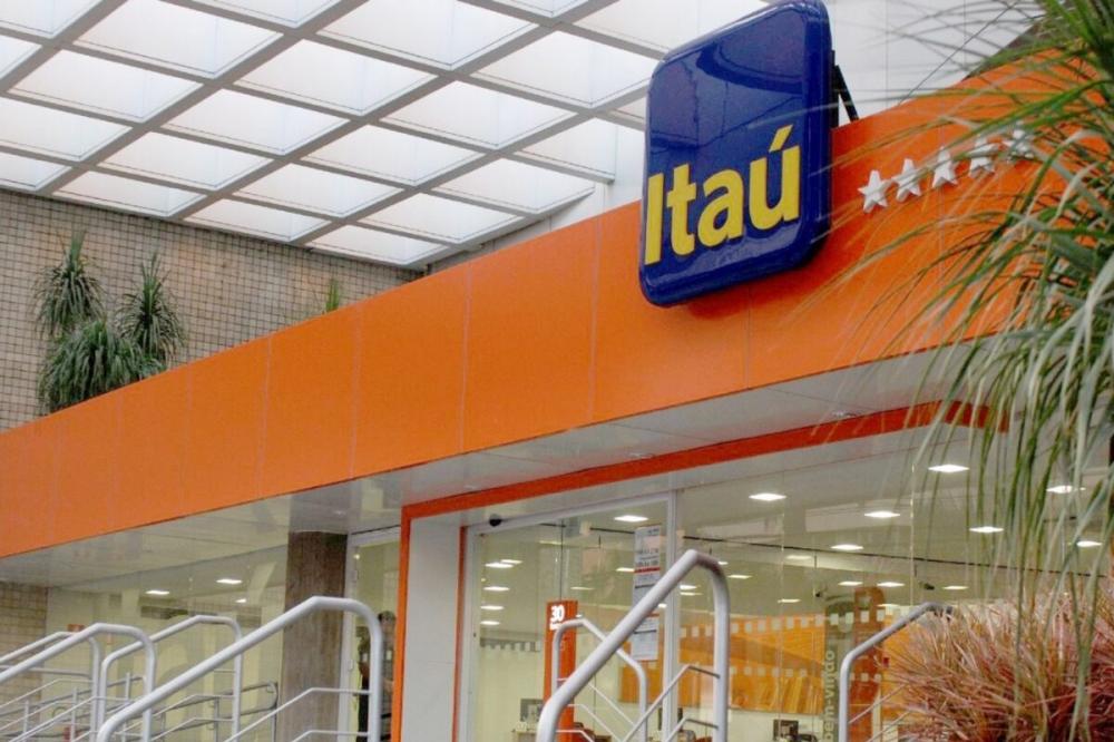 Itaú Unibanco abre vagas home office com salário inicial de R$ 3.416,00
