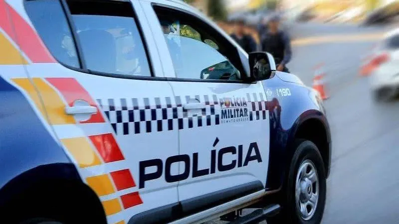 PMs são acusados de introduzir cabo de vassoura no ânus de suspeito durante abordagem