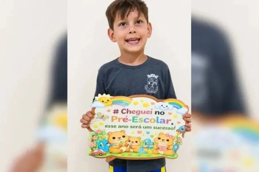 Menino de 5 anos morre atropelado ao cair de caminhão em movimento
