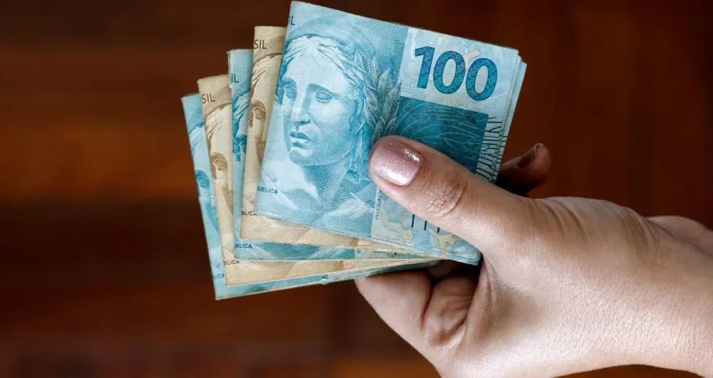 Governo garante Pagamento em dobro em maio é aprovado para este grupo de pessoas; veja mais