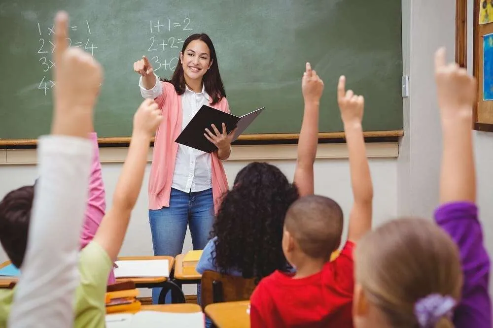 Professores poderão ter aumento de mais de 30%; veja o novo valor