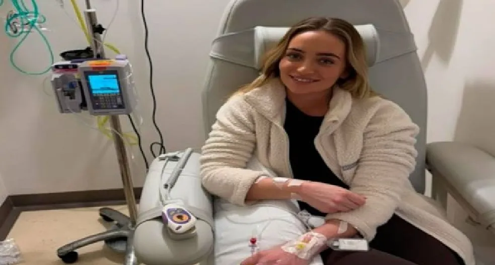 Jovem morre aos 30 anos após desenvolver câncer ligado ao bronzeamento artificial