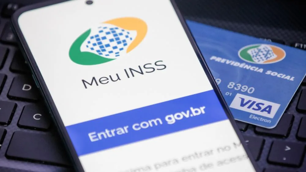 Veja quem pode pedir aposentadoria antes dos 65 anos 