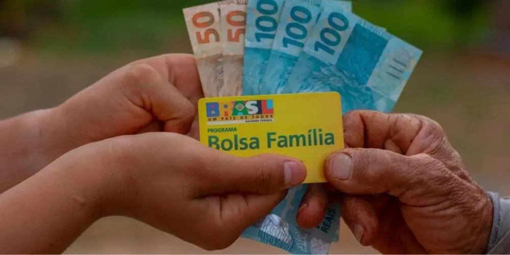 O Bolsa Família e o CadÚnico estão realizando empréstimos de até R$21 mil