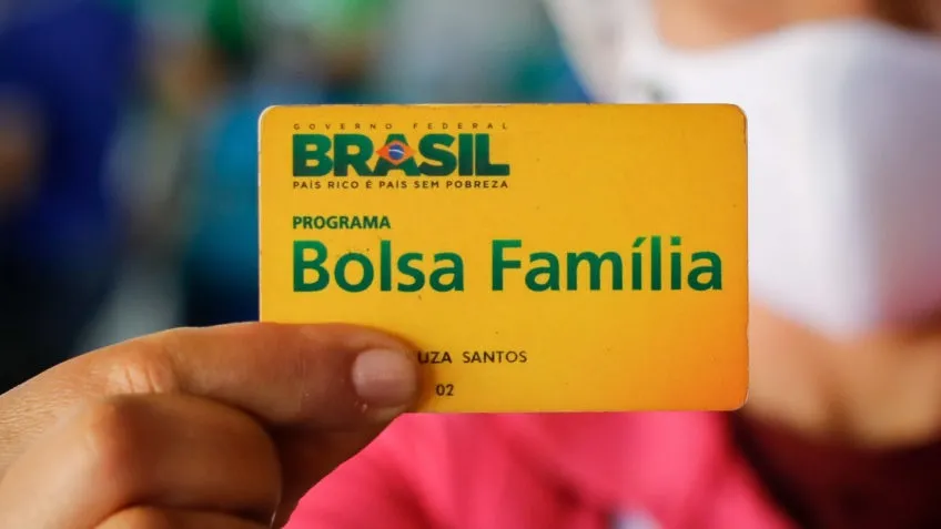 Bolsa Família: Como solicitar a SEGUNDA VIA do cartão para continuar recebendo os benefícios do programa