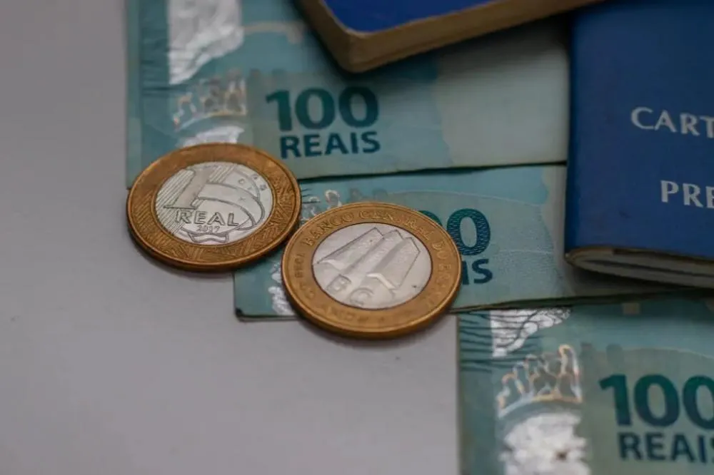 Governo lança Bolsa Trabalho de R$2700 para desempregados: Veja se você tem direito